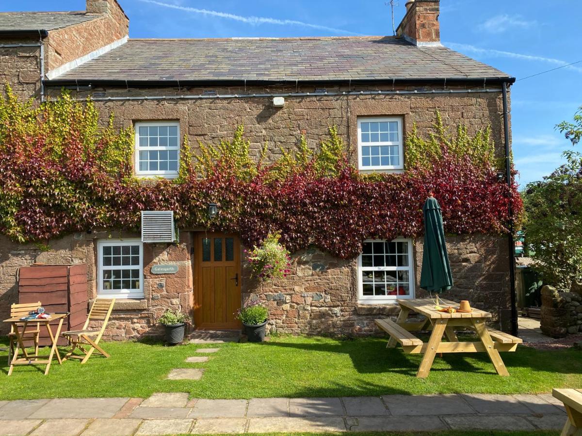 Gatesgarth Cottage @ The Pheasant Inn Brampton  Bagian luar foto